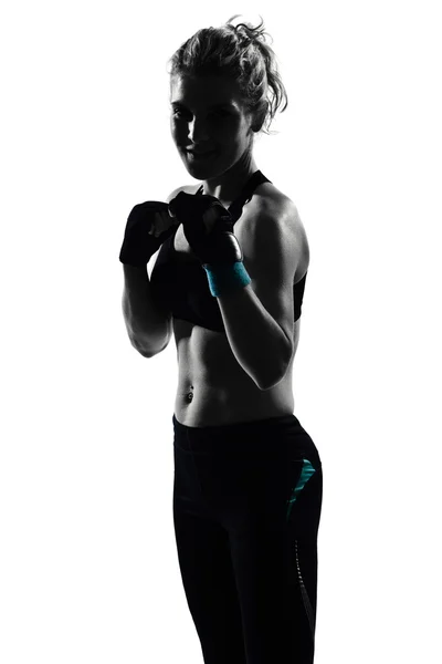 Mujer kickboxing postura boxeador boxeo —  Fotos de Stock