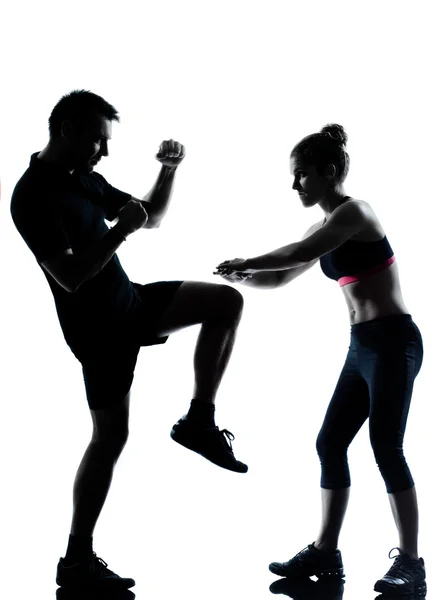 Одна пара чоловік жінка займається фітнесом тренування — стокове фото