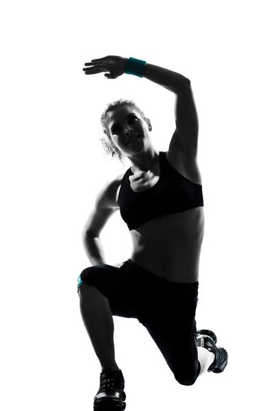 Frau trainiert Fitnesshaltung — Stockfoto