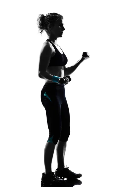 Entrenamiento de mujer fitness postura entrenamiento con pesas —  Fotos de Stock