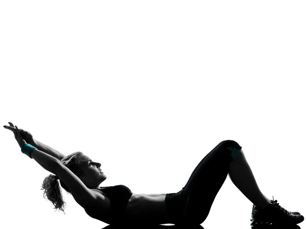 Женщина тренировки фитнес осанки живота отжимания — стоковое фото