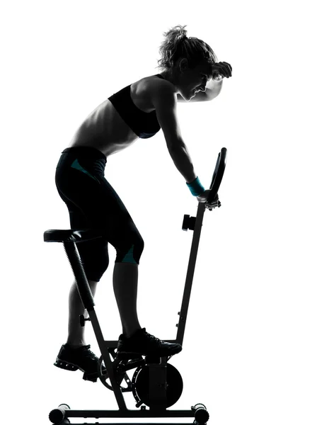 Γυναίκα ποδηλασία στάση Γυμναστήριο προπόνηση — Φωτογραφία Αρχείου