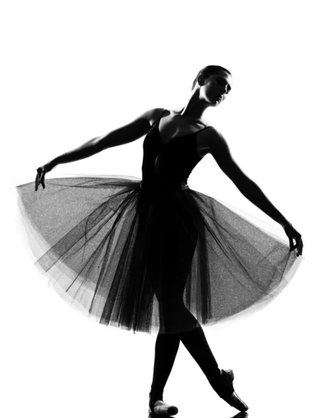 Nő balett táncos álló póz — Stock Fotó