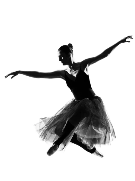 Kvinna balettdansös språng dansande ballerina siluett — Stockfoto