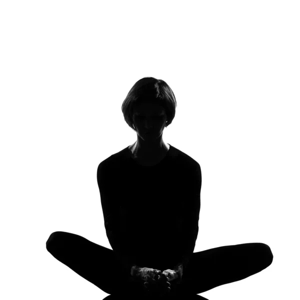 Женщина сидит йога осанка лотоса — стоковое фото