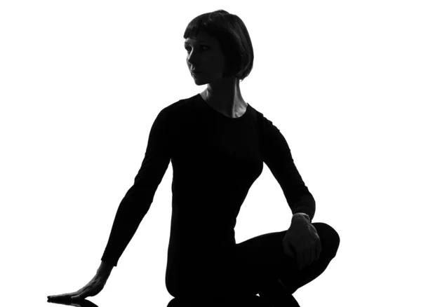 Vrouw Sukkasana vrouw yoga vormen rotatie — Stockfoto
