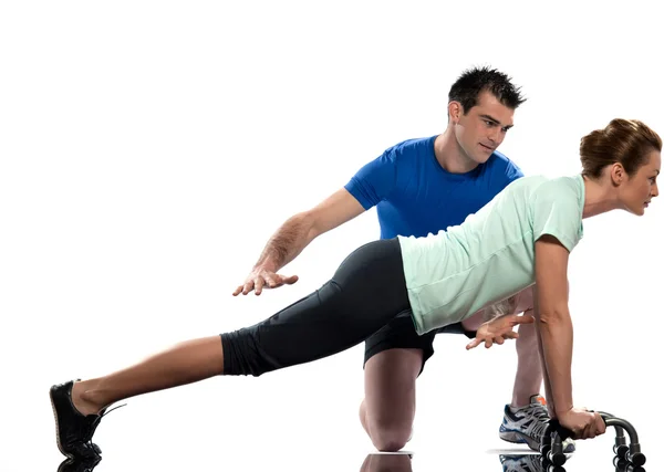 Férfi aerobic edző elhelyezése nő edzés — Stock Fotó