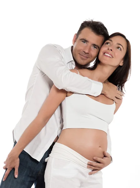 Casal esperando bebê feliz abraço — Fotografia de Stock