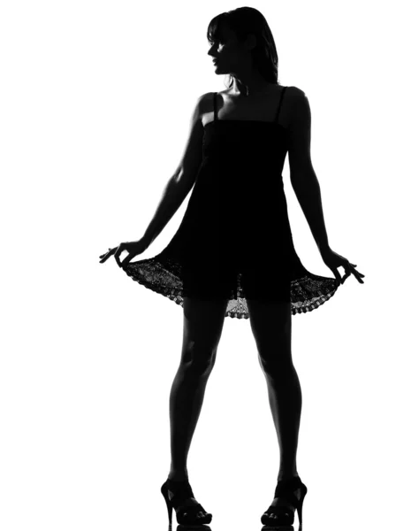 Stylowy sylwetka kobiety z sukienka letnia — Zdjęcie stockowe