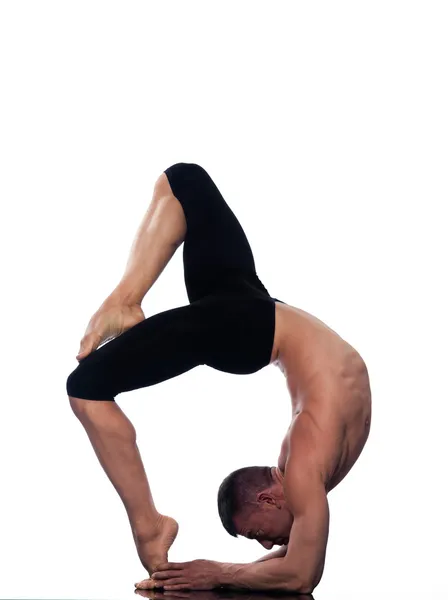 Hombre yoga Eka Pada Viparita Dandasana pose —  Fotos de Stock