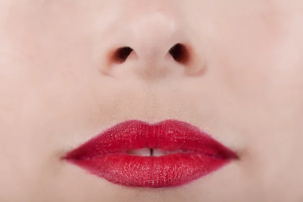 Mooie rode lippen vrouw — Stockfoto