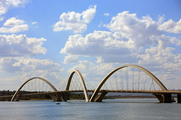 Juscelino kubitschek most w brasilia, Brazylia — Zdjęcie stockowe