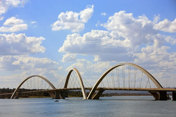 Juscelino kubitschek brücke in brasilien — Stockfoto