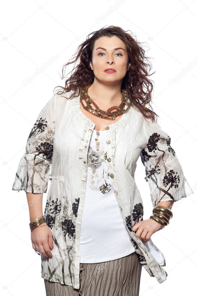 Large build caucasian woman spring summer fashion