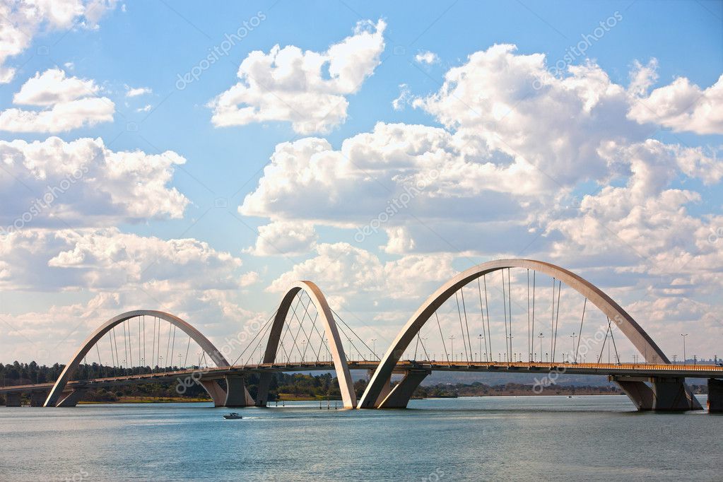 Juscelino Kubitschek bridge in brasilia brazil