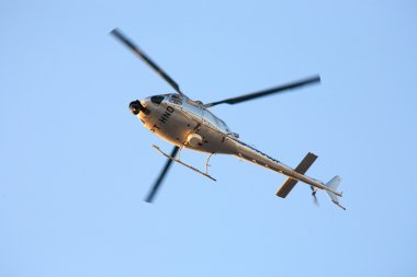 Polis helikopteri