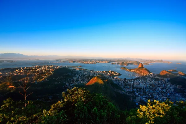 Botafogo und der Zuckerhut — Stockfoto