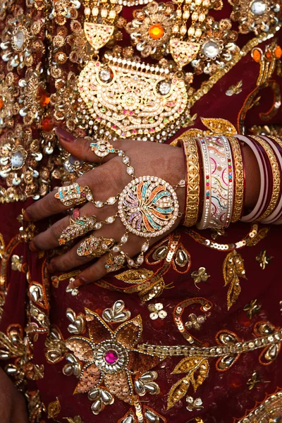 Para ślub w jaisalmer — Zdjęcie stockowe