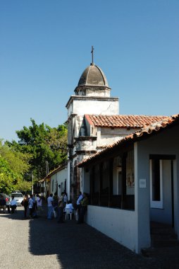 kilise dışında