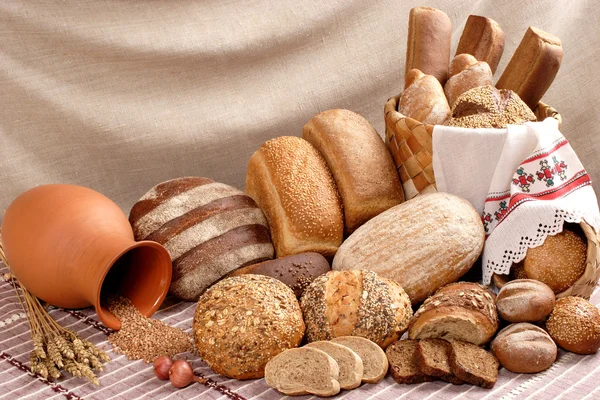 Natureza morta do pão e produtos de padaria Fotografias De Stock Royalty-Free