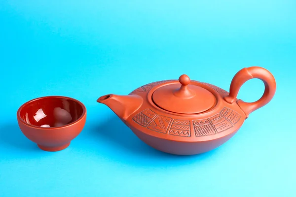 Arabische Teekanne mit Teetassen — Stockfoto