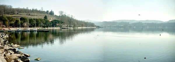 Vue panoramique sur le lac Viverone — Photo