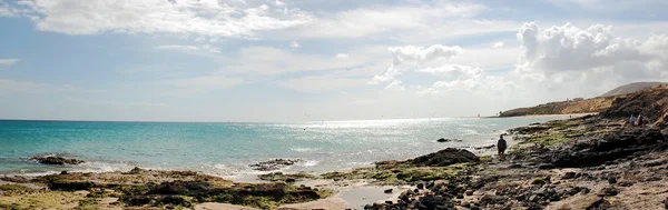 Fuerteventura panoramisch uitzicht van tropisch strand — Stockfoto