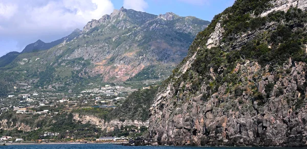 Vista panorâmica da Ilha Ischia, Itália — Fotografia de Stock