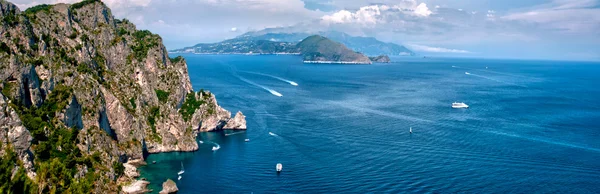 Панорамний вид на острів Капрі затоки, Неаполь Стокове Фото