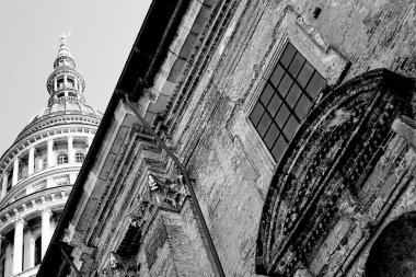 Basilica san gaudenzio alessandro antonelli ve 1888 yılında inşa edilmiş olan