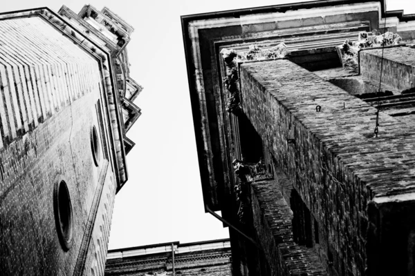 Базилика Сан-Гауденцио, построенная в 1888 году Алессандро Антонелли — стоковое фото