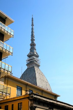 Turin, sembol mole antonelliana