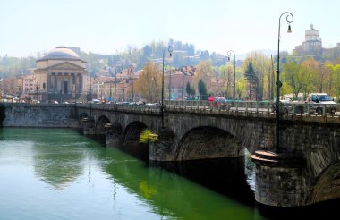 Turin, po görünümü