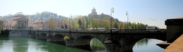 Turin, Blick auf die po — Stockfoto