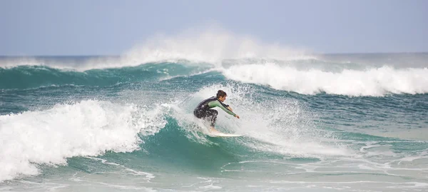 Surf en el océano —  Fotos de Stock