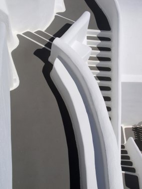 Beyaz ve gri merdivenler 2