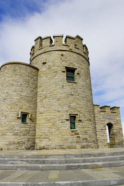 Burg an den Klippen von Moher — Stockfoto