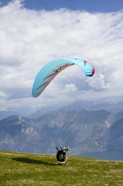 Yamaç üzerine monte baldo