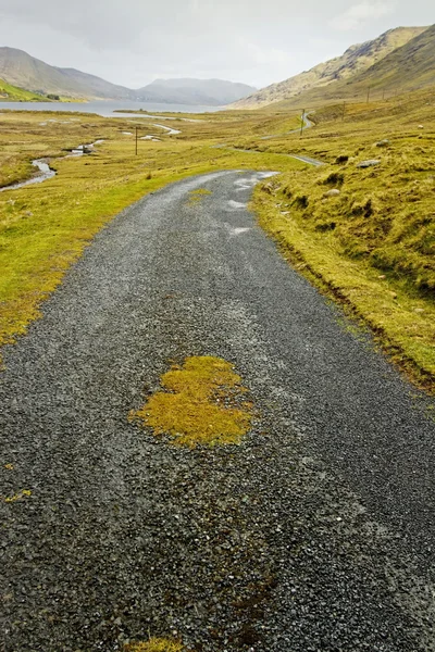 Landscape of a street in Connemara — Stock Photo, Image