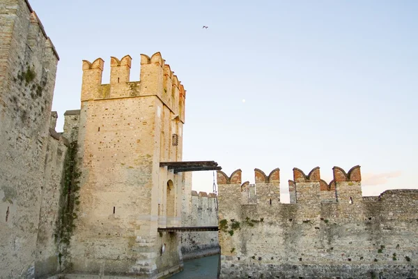 Замок Сирмиона — стоковое фото