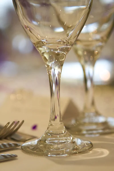 Tabulka vidlice a sklenice na víno — Stock fotografie