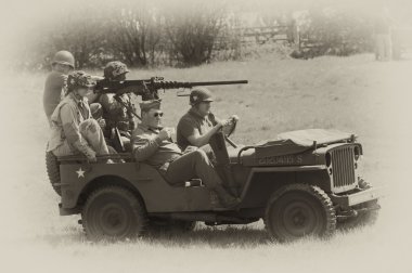 WW2 bize askeri jeep