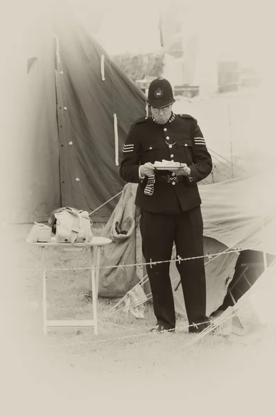 Poliziotto britannico degli anni '40 — Foto Stock