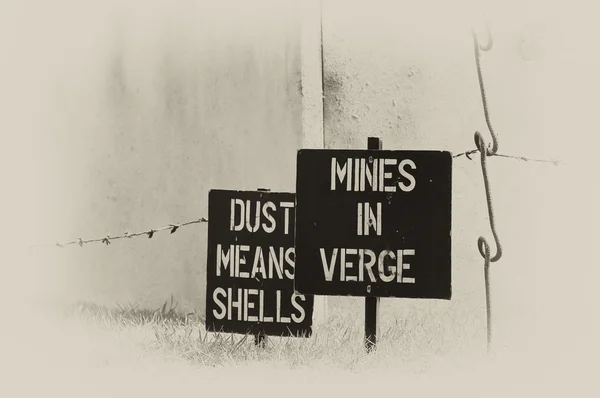 WW2 waarschuwingsbord — Stockfoto