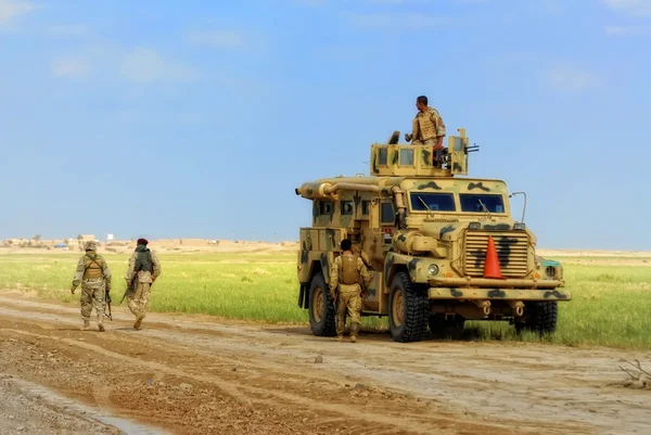 Иракский патруль — стоковое фото