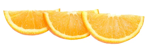 Tres rebanadas de mandarina aisladas —  Fotos de Stock