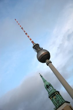 Berlin 'deki televizyon kulesi.