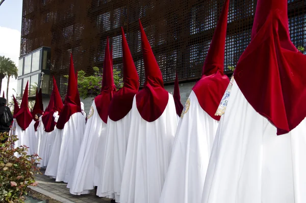 典型的宗教游行圣周在安达鲁西亚，西班牙 免版税图库图片