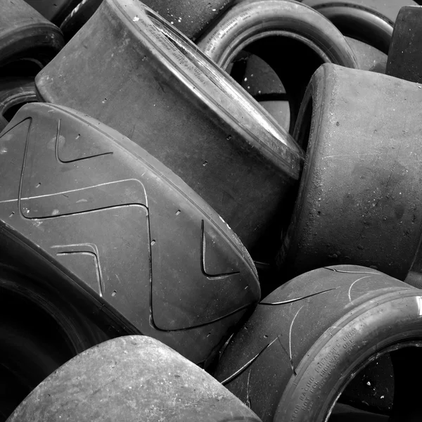 使用的赛车车轮胎 — 图库照片
