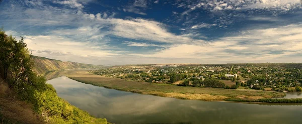 De rivier — Stockfoto